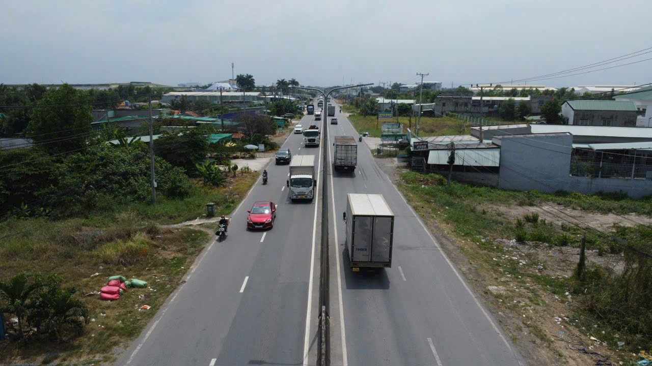 2400m2 đất vườn mặt tiền TL 824, xã Lương Hòa,Bến Lức, Long An giá 10,5 tỷ 3