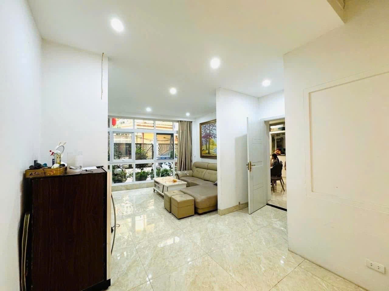 BÁN BIỆT THỰ SIÊU VIP BÁN ĐẢO VŨ MIÊN, TÂY HỒ, VIEW HỒ, Ô TÔ,  DT 170M2* MT 11M* GIÁ 48 TỶ 6