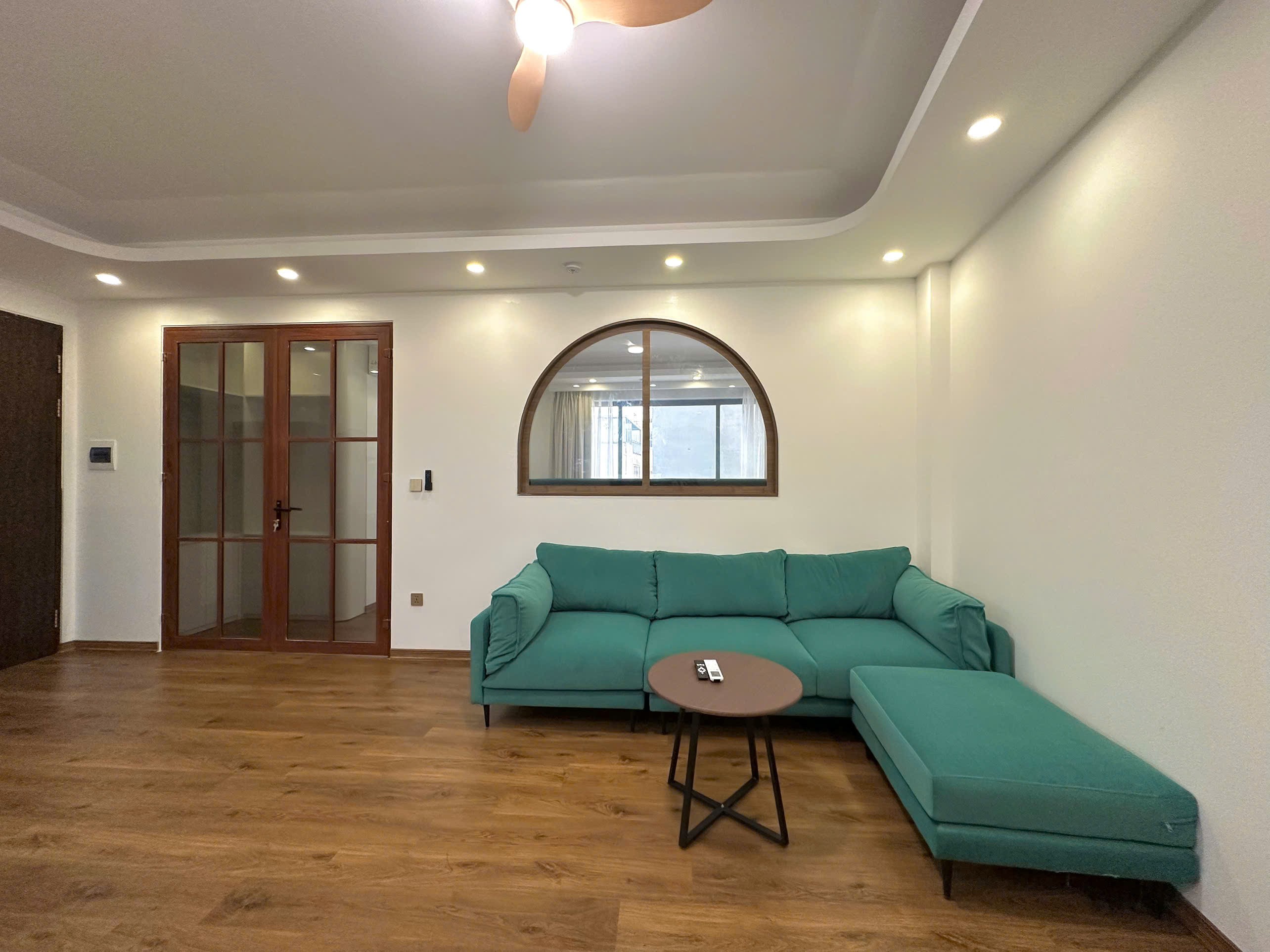 Cần bán Nhà mặt tiền đường Ven Hồ, Phường Yên Phụ, Diện tích 120m², Giá 50 Tỷ 6