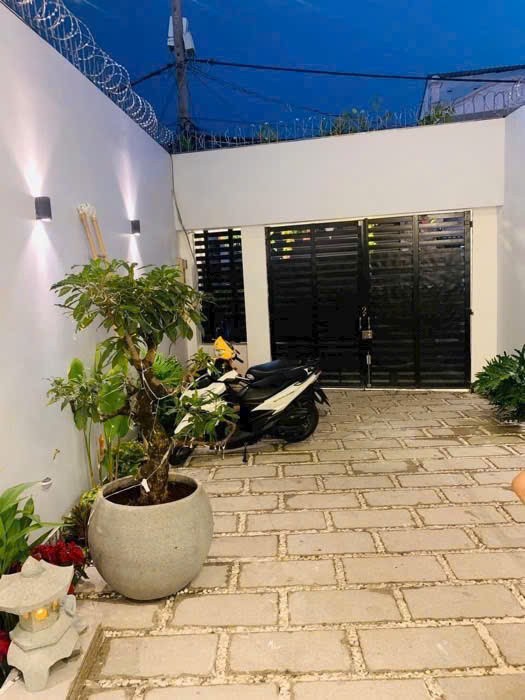 Bán nhà Quận 7 giá rẻ, đường Nguyễn Thị Thập 2