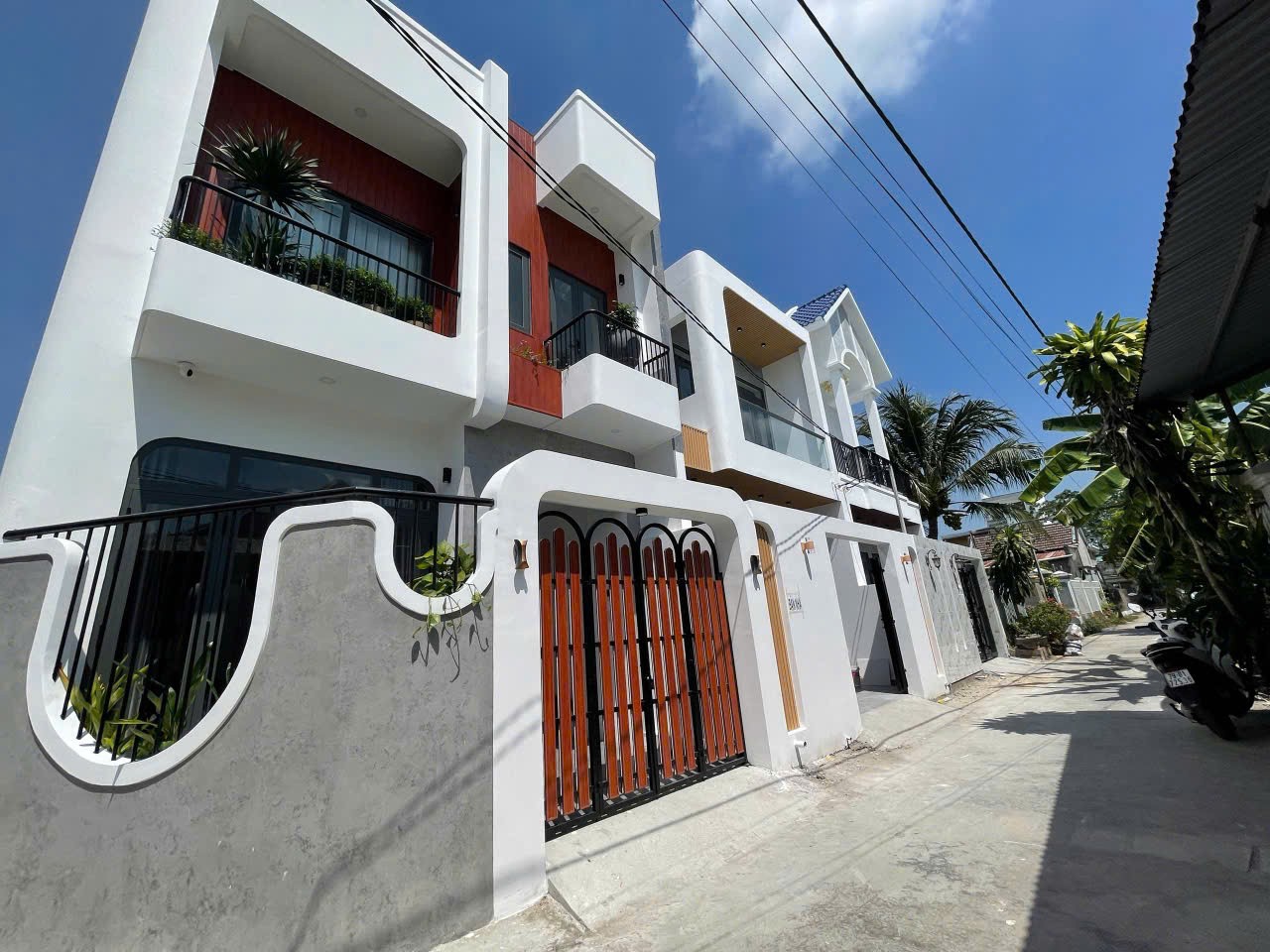 BÁN CĂN NHÀ MỚI XÂY HOÀN CÔNG FULL NỘI THẤT- TRUNG TÂM XÃ DIÊN TOÀN GIÁ CHỈ 2TY2