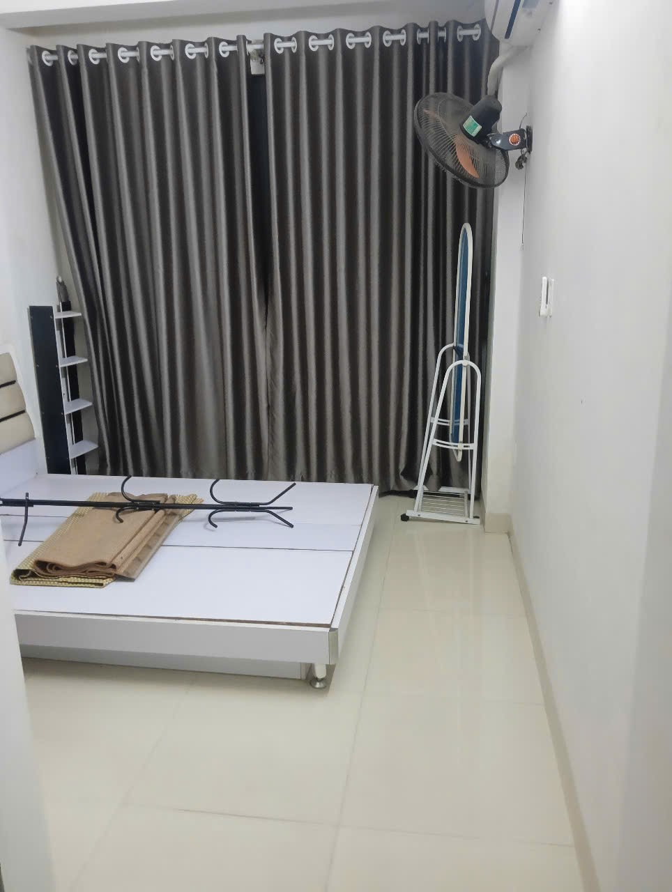 Bán biệt thự liền kề Long Biên, 46m², 5 tầng, 7.9 tỷ, sổ đỏ