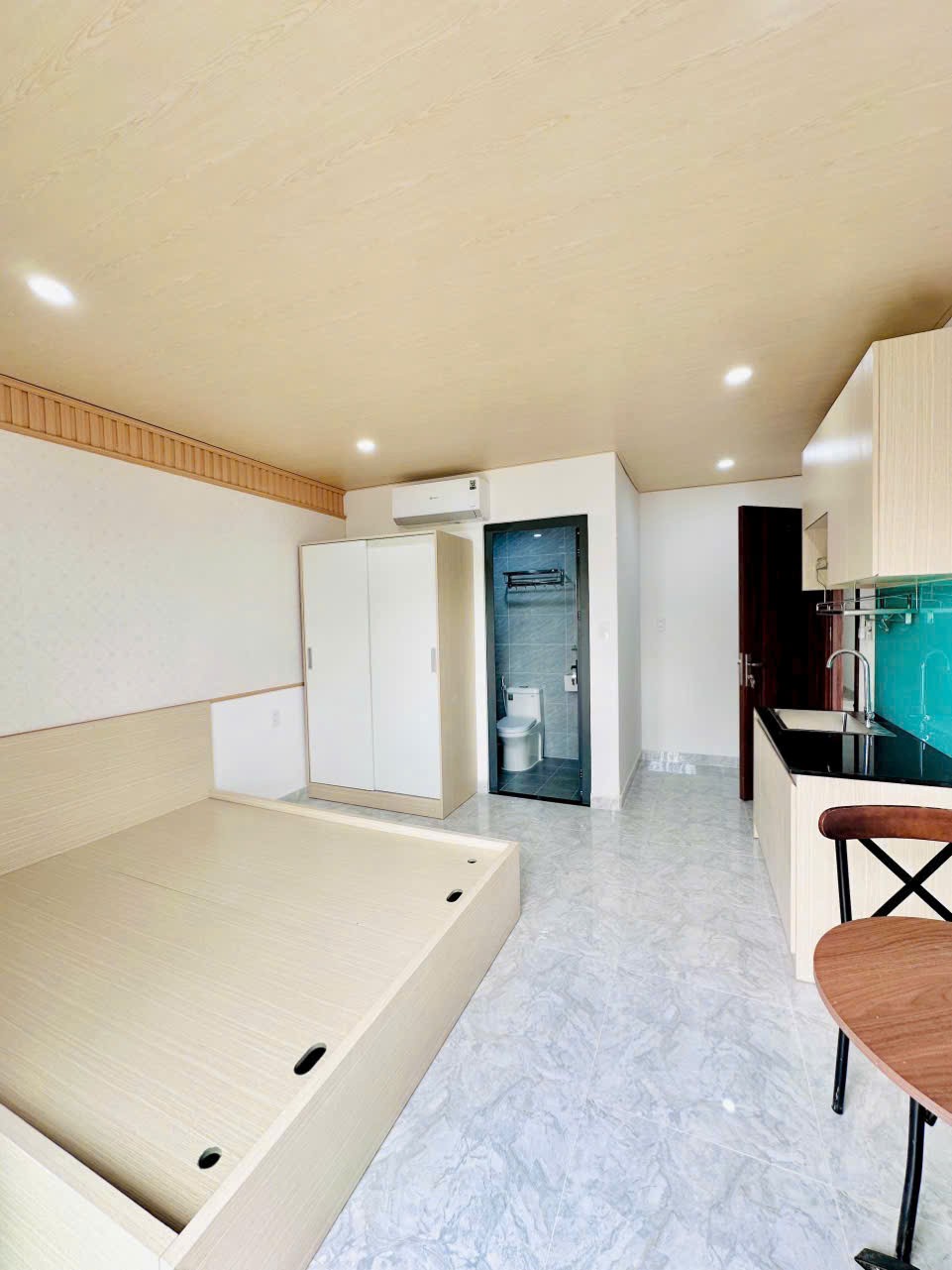 Cần bán Nhà mặt tiền Phường Phước Long A, Quận 9, Diện tích 262m², Giá 19.9 Tỷ 7