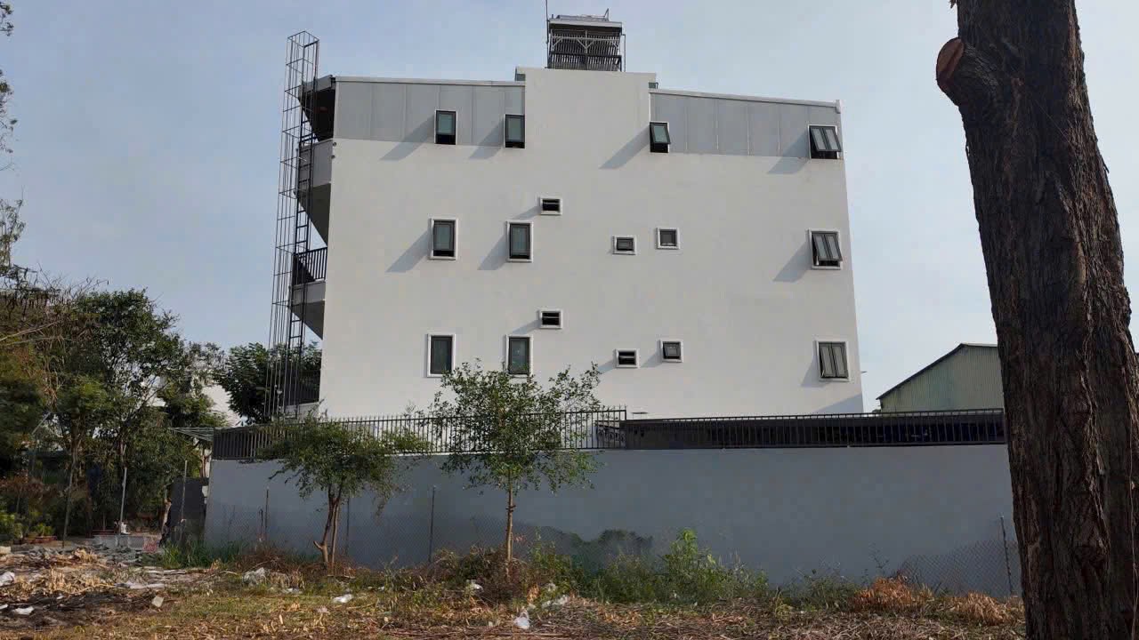 Cần bán Nhà mặt tiền Phường Phước Long A, Quận 9, Diện tích 262m², Giá 19.9 Tỷ 8