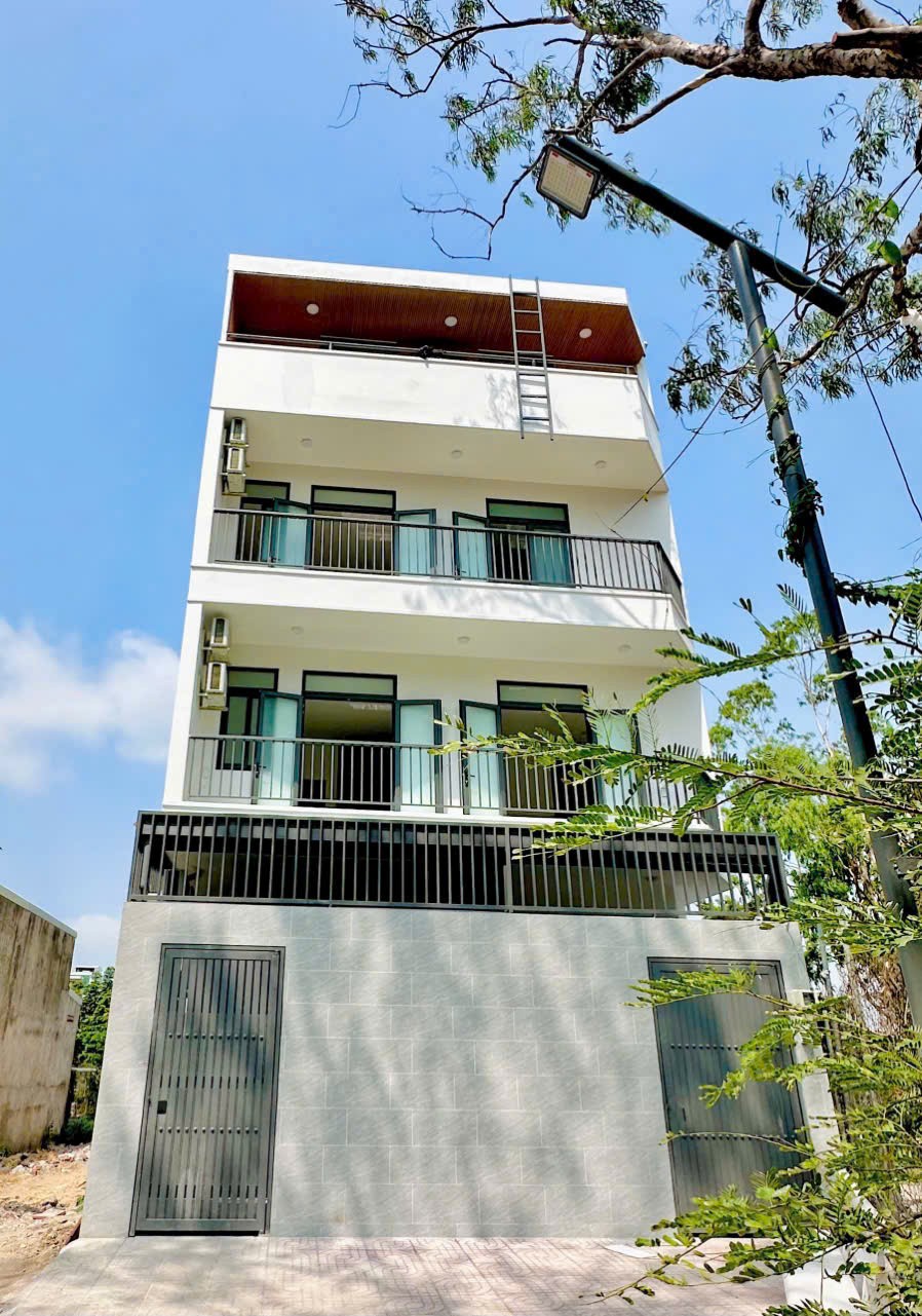 Cần bán Nhà mặt tiền Phường Phước Long A, Quận 9, Diện tích 262m², Giá 19.9 Tỷ 9