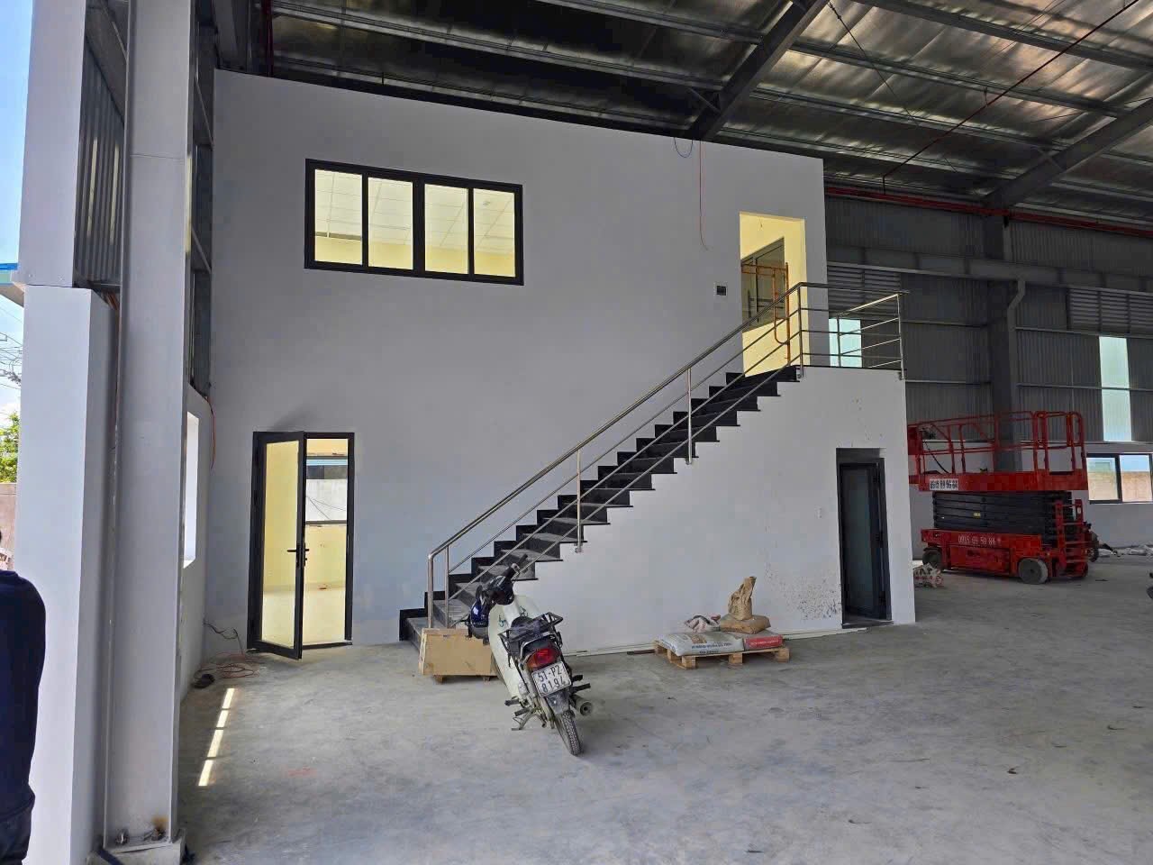 Nhà xưởng trong KCN Đức Hòa 3,xã Đức Lập Hạ tổng dt 2006m2 giá 21,5 tỷ 5