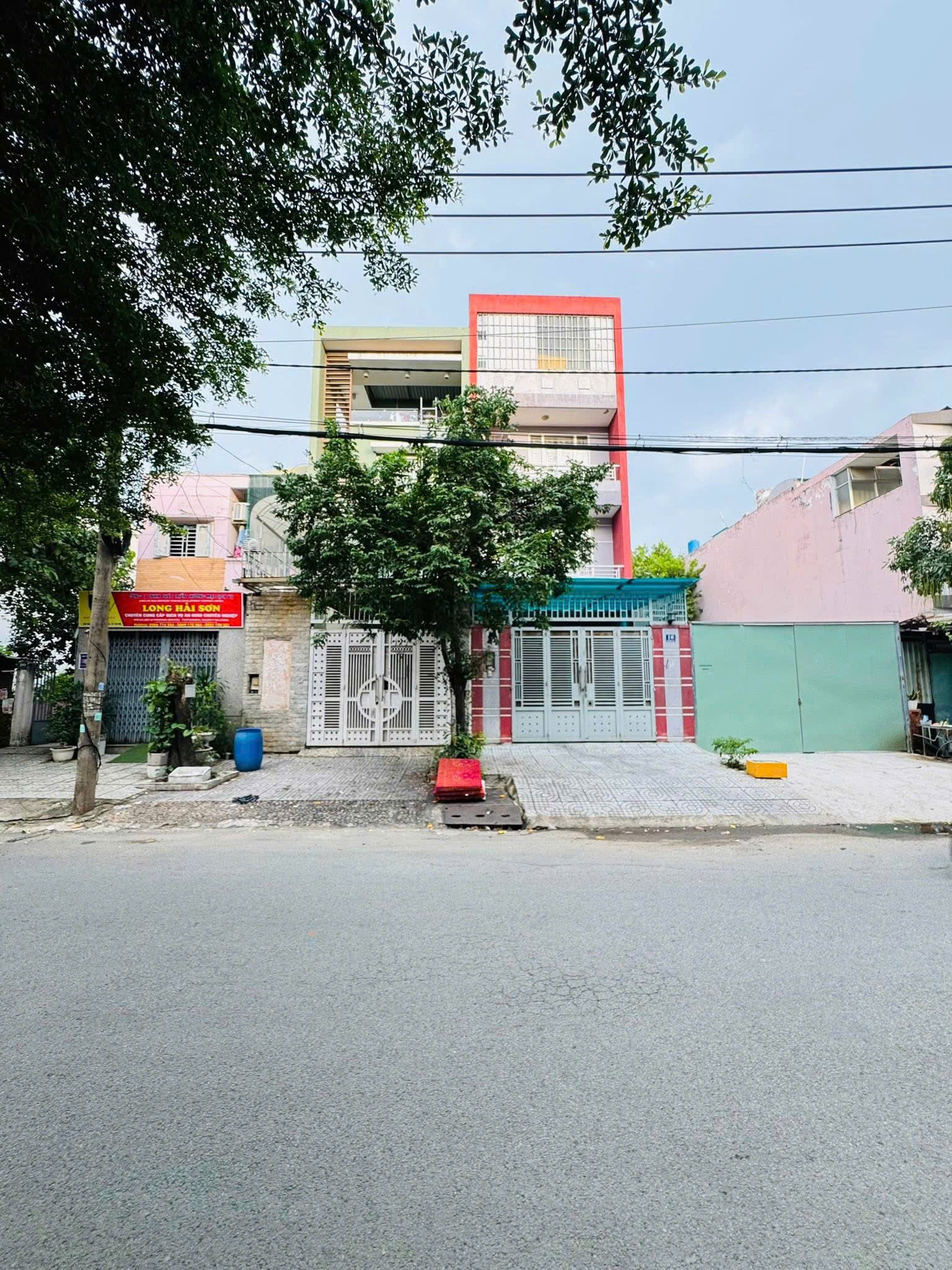 Cần bán Nhà mặt tiền Phường Phước Long B, Quận 9, Diện tích 135m², Giá 018 Tỷ 7