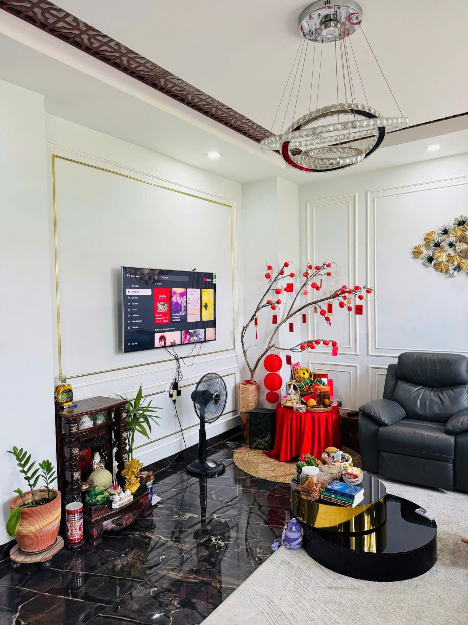 Cần bán Nhà mặt tiền Phường Phú Hữu, Quận 9, Diện tích 162m², Giá 21 Tỷ 6