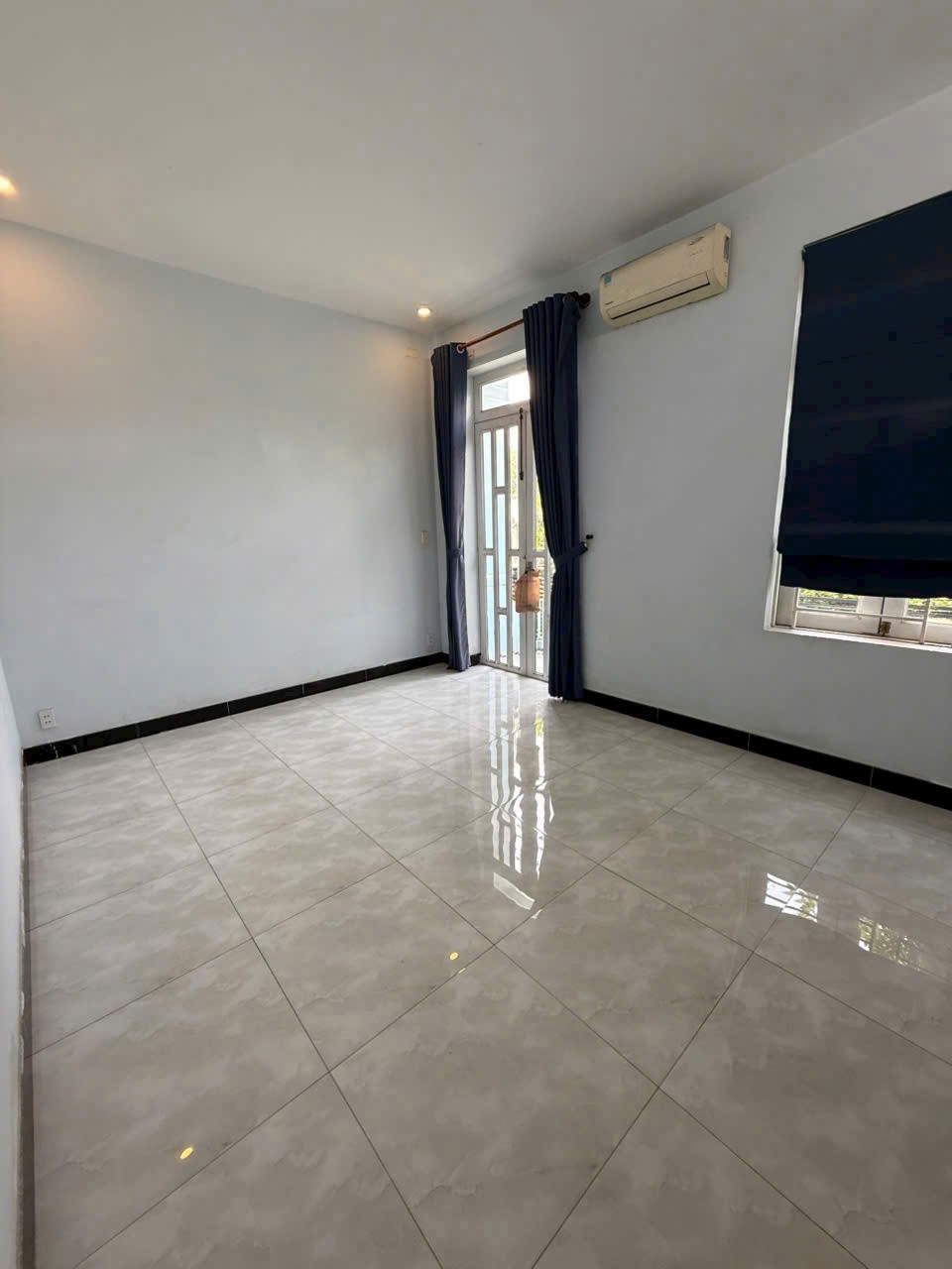 Cần bán Nhà mặt tiền Phường Dĩ An, Dĩ An, Diện tích 100m², Giá 07.5 Tỷ 7