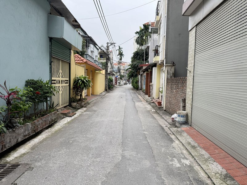 Đất Đẹp Kẻ Tạnh, Giang Biên 43,7m2 - Ô Tô vào, bên hông có khe thoáng, sát chợ & trường học 3