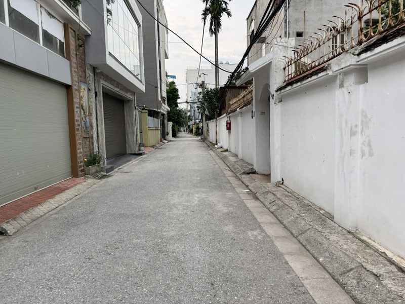 Đất Đẹp Kẻ Tạnh, Giang Biên 43,7m2 - Ô Tô vào, bên hông có khe thoáng, sát chợ & trường học 4