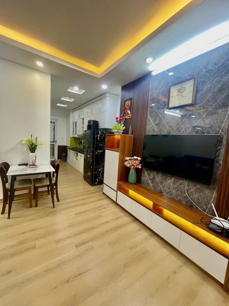 Bán chung cư KĐT Kim Văn - Kim Lũ, Quận Hoàng Mai, TP HN   4.25 tỷ DT,73m2, 083.2865.116 4