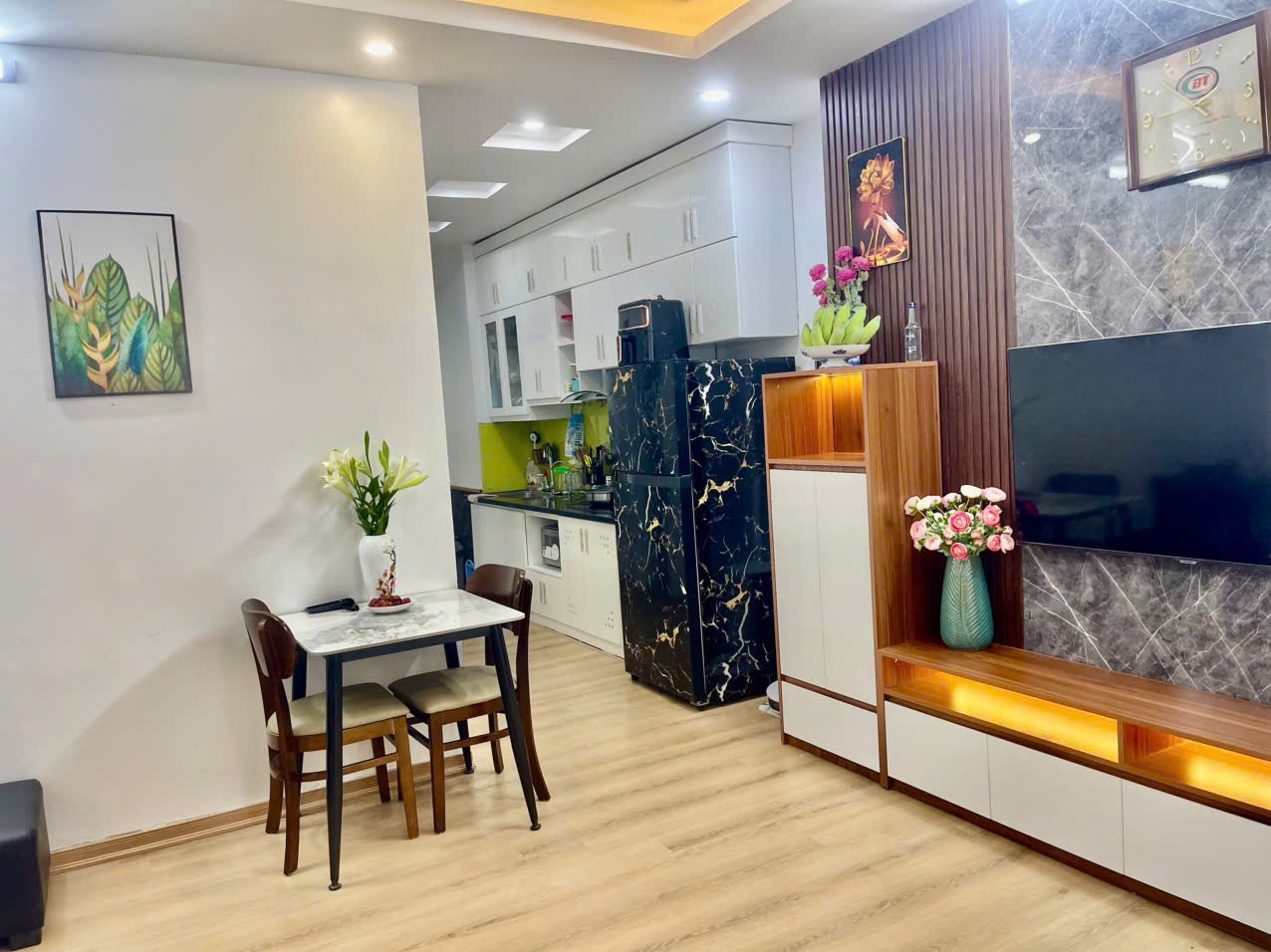 Bán chung cư KĐT Kim Văn - Kim Lũ, Quận Hoàng Mai, TP HN   4.25 tỷ DT,73m2, 083.2865.116 2