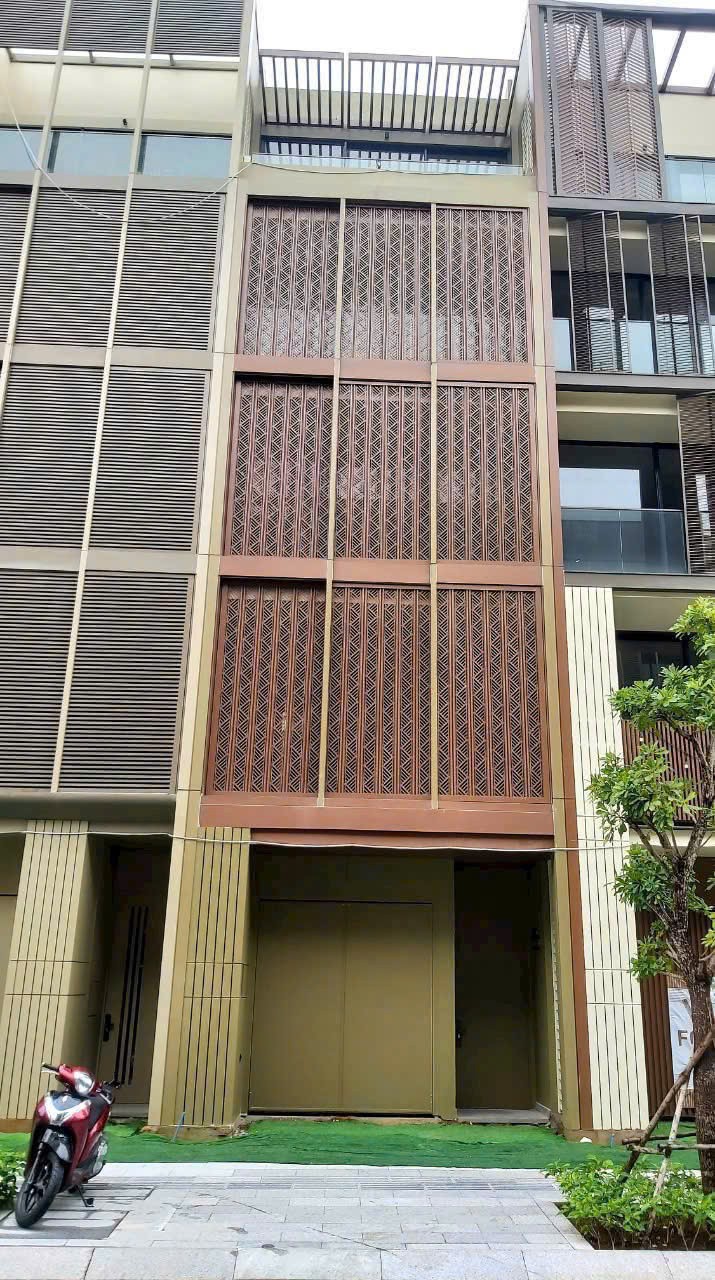 Cho thuê Nhà mặt tiền Phường An Phú, Quận 2, Diện tích 346m², Giá Thương lượng 2