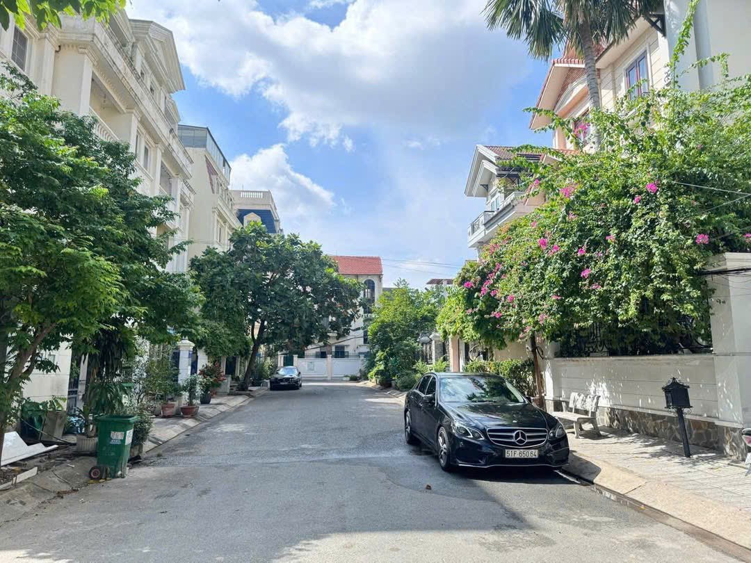 Cần bán Biệt thự Phường Thảo Điền, Quận 2, Diện tích 200m², Giá 65 Tỷ 4