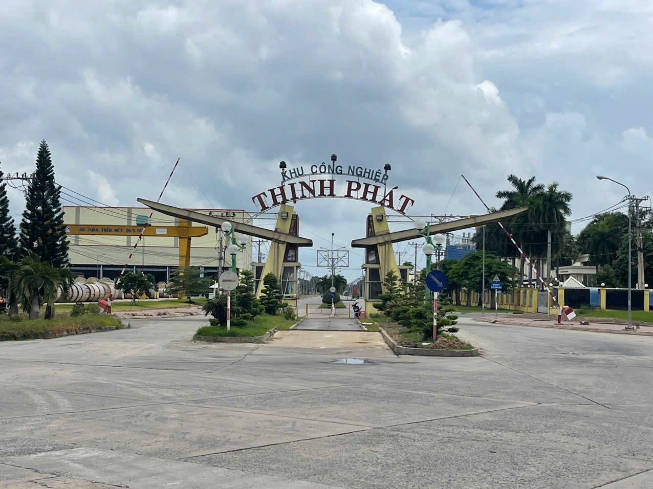 1180m2 thổ cư mặt tiền tỉnh lộ 824 xã Lương Bình, Bến Lức, Long An giá 14 tỷ 4