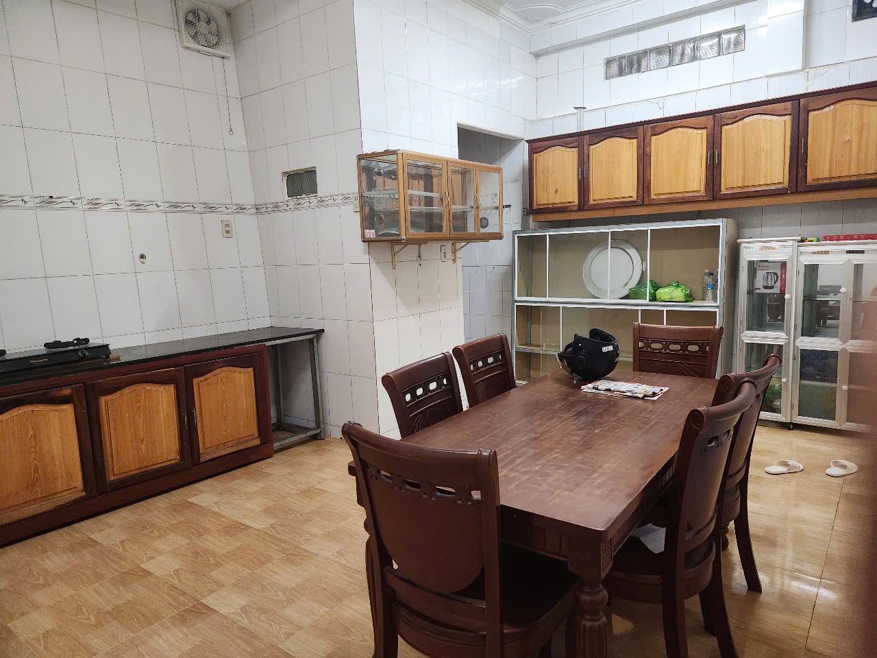 CHO THUÊ NHÀ NGUYÊN CĂN 3 PHÒNG NGỦ ĐƯỜNG TÔ VĨNH DIỆN P6 ĐÀ LẠT 13TR 4