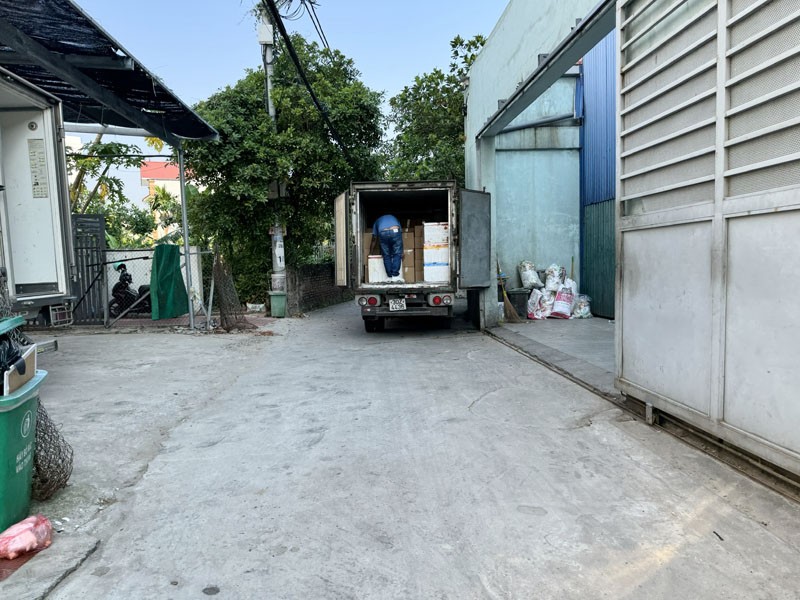 Cần bán 65,7m2 đất đầu đường Hạ Trại, Cự Khối. Đường thông ô tô, ngay gần hồ điều hòa 2