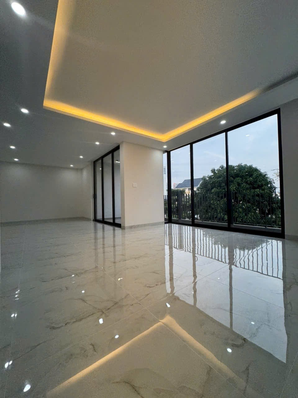 Cần bán Nhà mặt tiền Phường Thạnh Mỹ Lợi, Quận 2, Diện tích 180m², Giá Thương lượng
