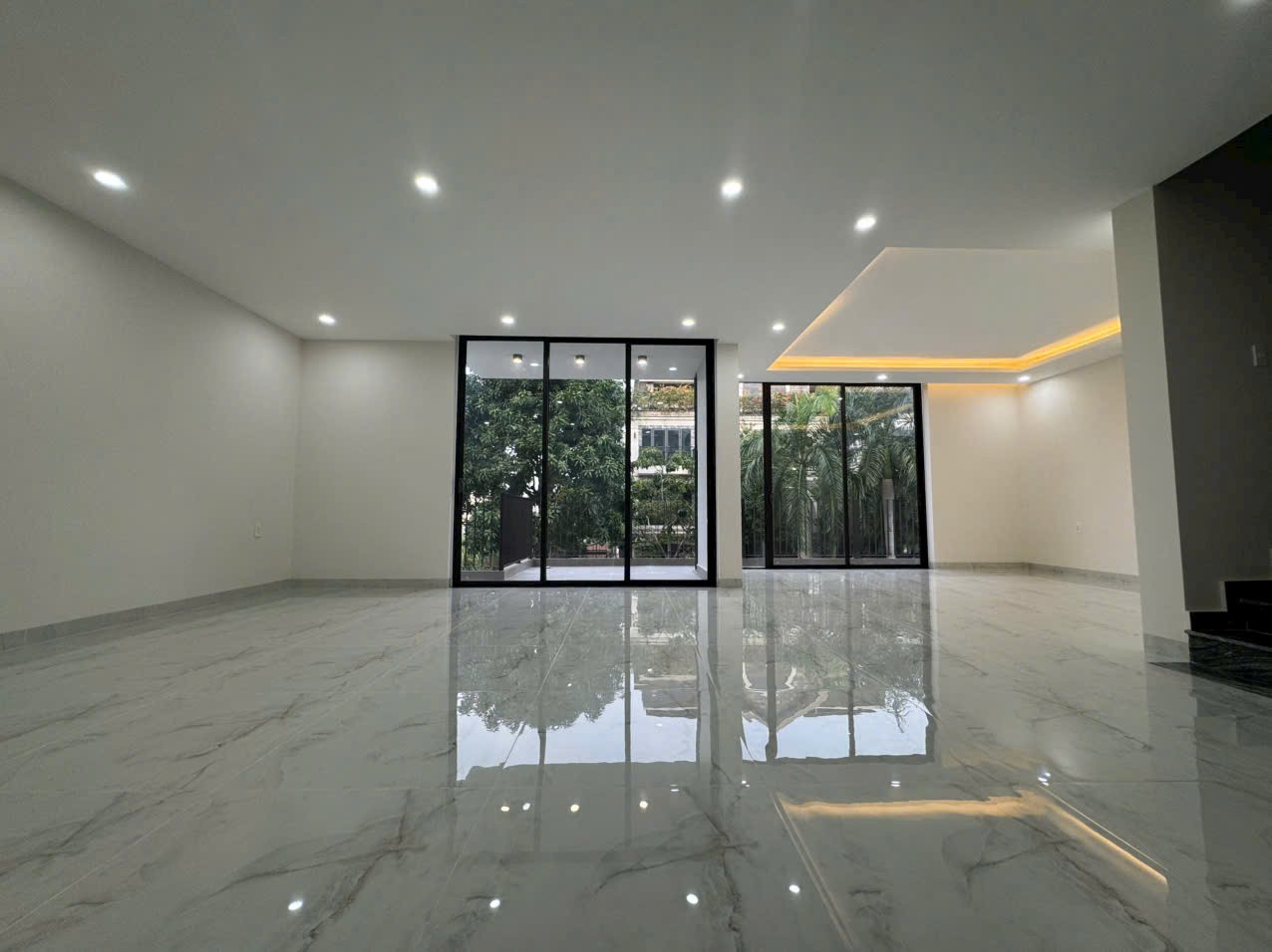 Cần bán Nhà mặt tiền Phường Thạnh Mỹ Lợi, Quận 2, Diện tích 180m², Giá Thương lượng 2