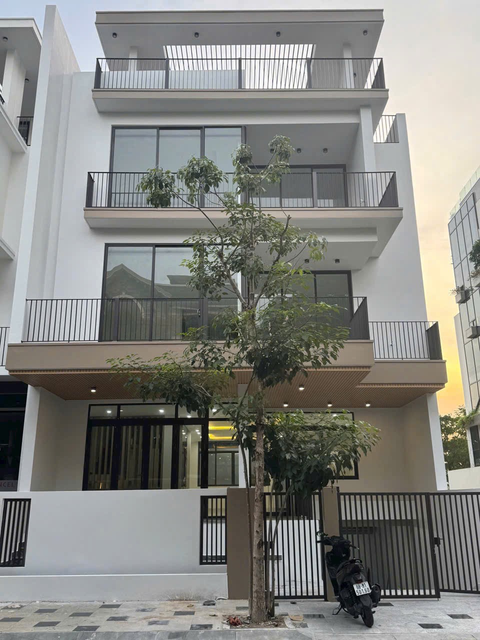 Cần bán Nhà mặt tiền Phường Thạnh Mỹ Lợi, Quận 2, Diện tích 180m², Giá Thương lượng 8