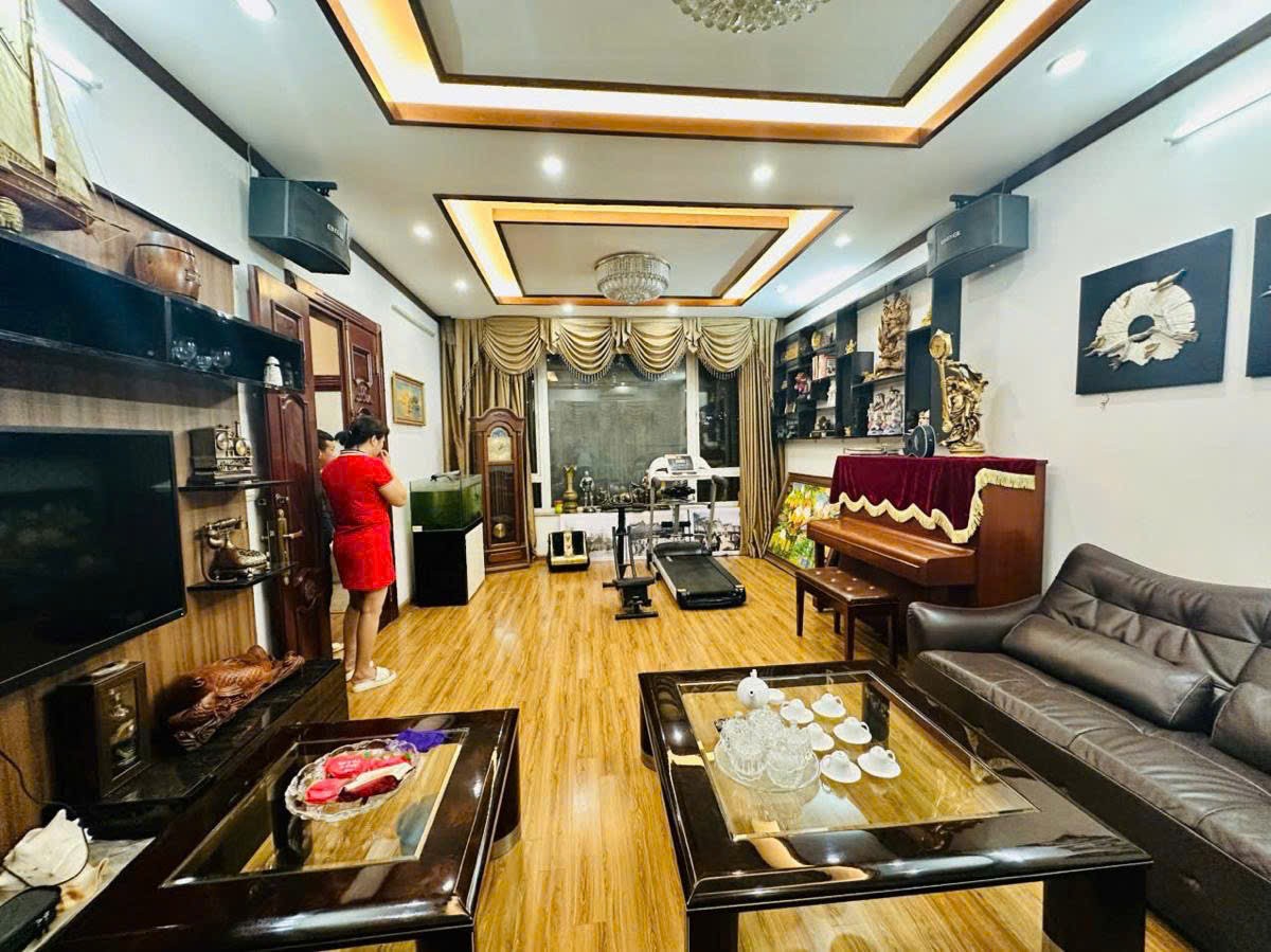 Cần bán Nhà mặt tiền đường Lạc Long Quân, Phường Nhật Tân, Diện tích 110m², Giá 33 Tỷ 13