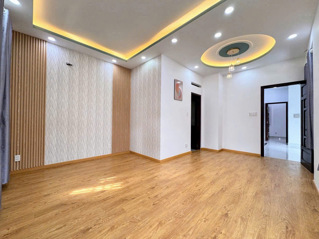 Nhà mặt tiền đường 5B, Bình Hưng Hòa A dt 96m2 2 lầu 5pn 4wc giá 9,1 tỷ 8