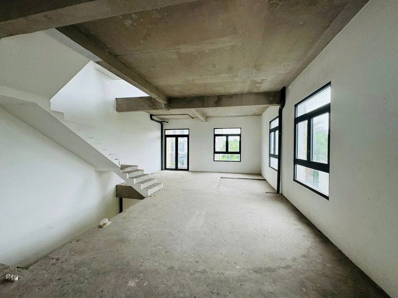 Cần bán Nhà mặt tiền Phường Thảo Điền, Quận 2, Diện tích 165m², Giá 33 Tỷ 4
