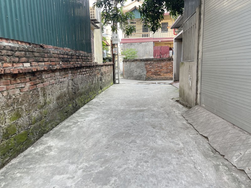 Cần bán 34,7m2 nhà C4 ngõ 54 Kim Quan Thượng. Cách chợ và công viên 150m