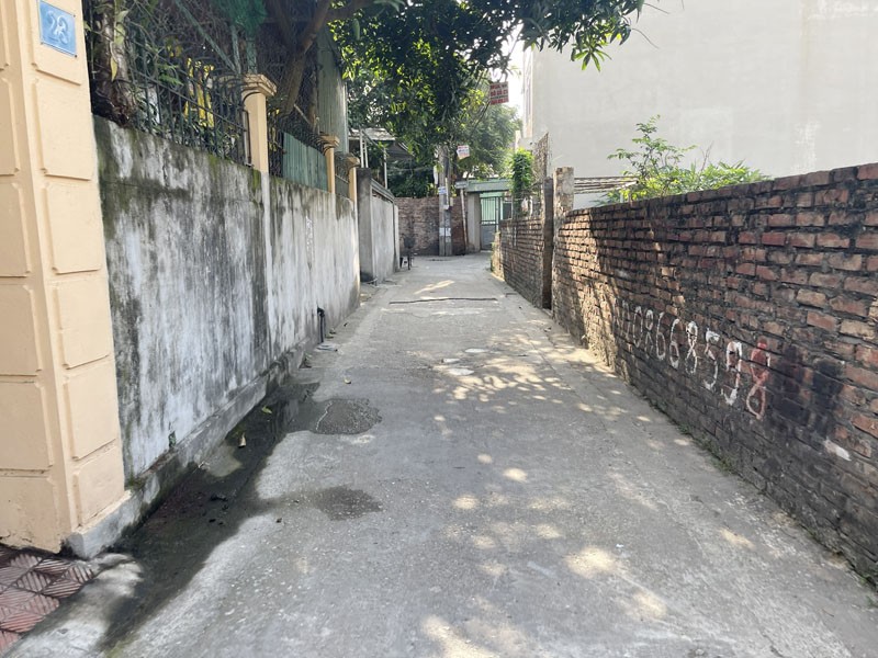 Cần bán 34,7m2 nhà C4 ngõ 54 Kim Quan Thượng. Cách chợ và công viên 150m 2