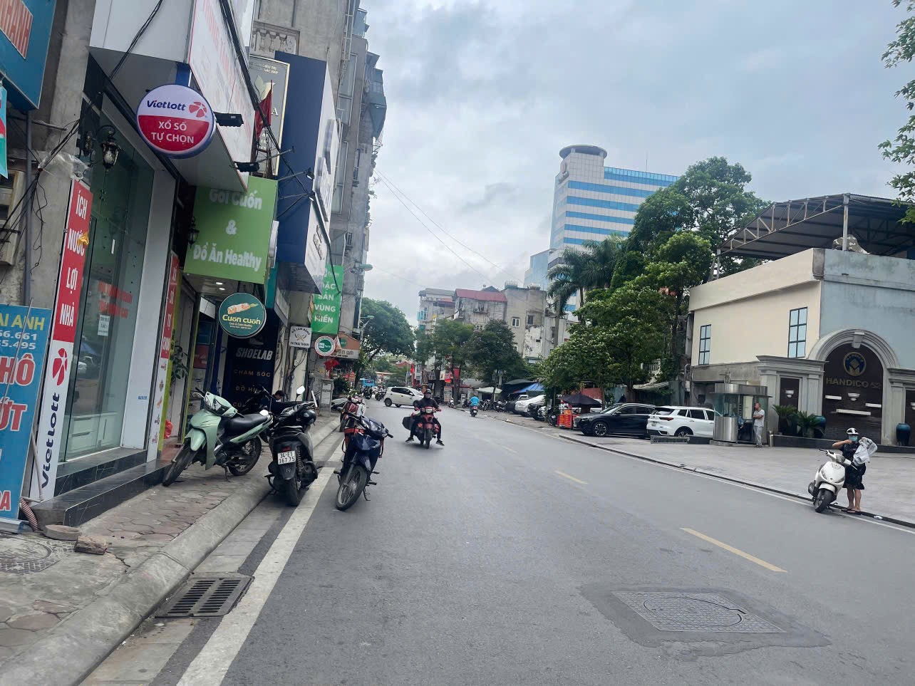 Cần bán Nhà mặt tiền đường Thái Thịnh, Phường Ngã Tư Sở, Diện tích 45m², Giá 21 Tỷ 2