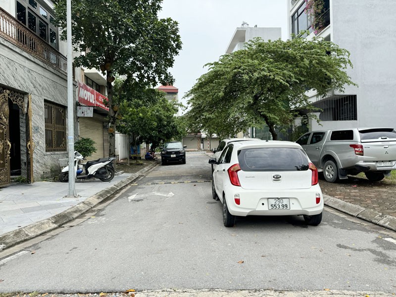 Chính Chủ Bán Gấp Nhà Cấp 4 90m2 Phúc Lợi, Long Biên - Hướng Đông Nam, Tiện Ích Đầy Đủ
