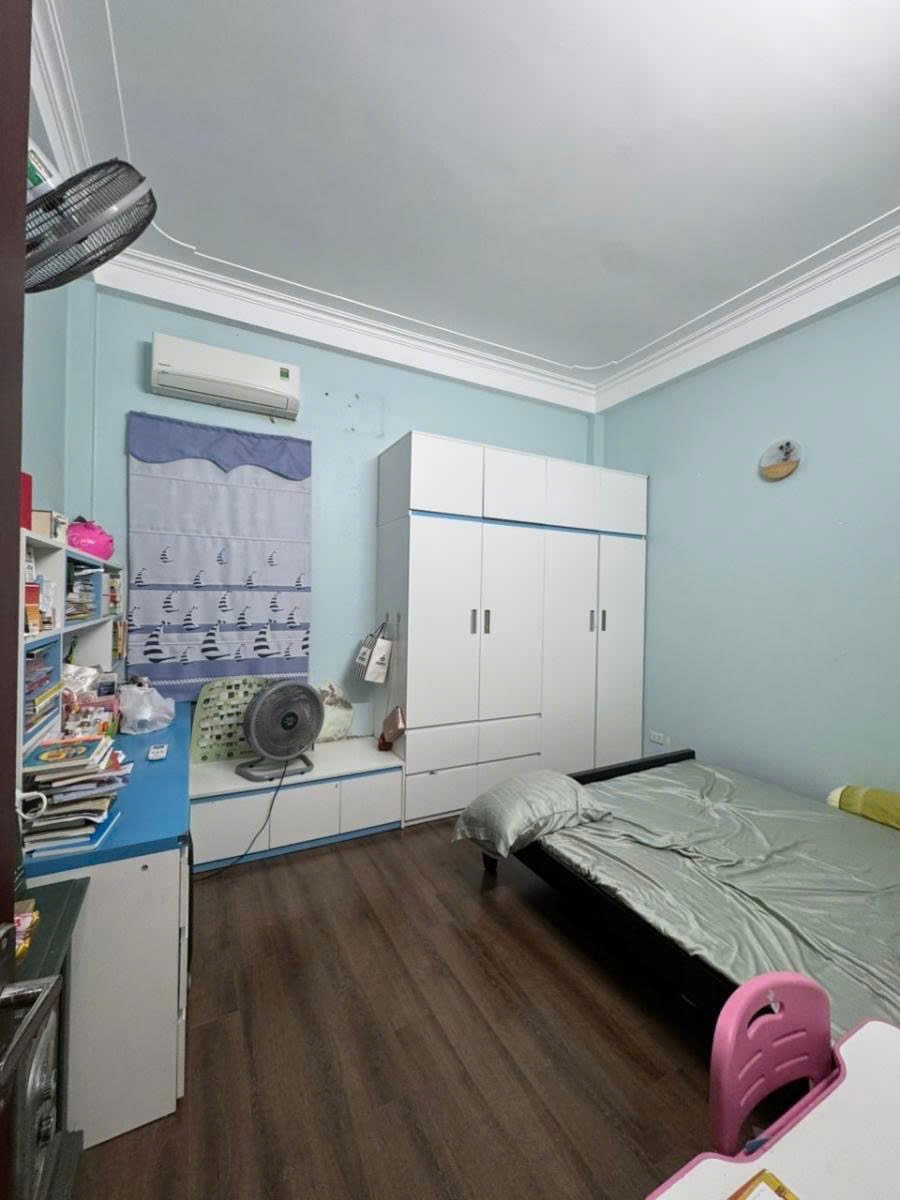 HÓT BÁN NHÀ - HAI THOÁNG , FULL NỘI THẤT , GẦM PHỐ , KINH DOANH TỐT , 51M2 * 4T 4
