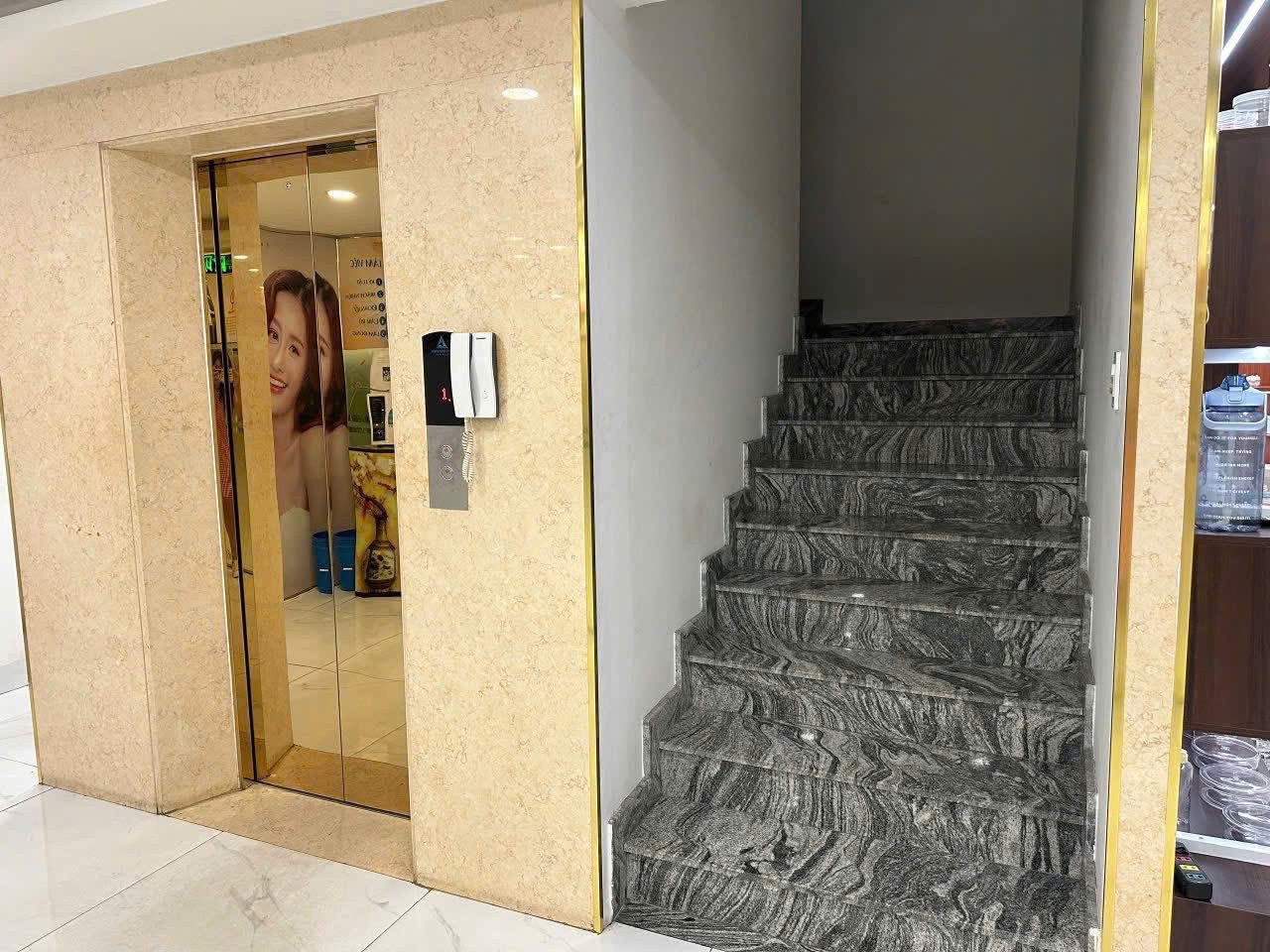 Cho thuê Cửa hàng - Kiot - Mặt bằng Phường 13, Bình Thạnh, Diện tích 1000m², Giá 120 Triệu/tháng