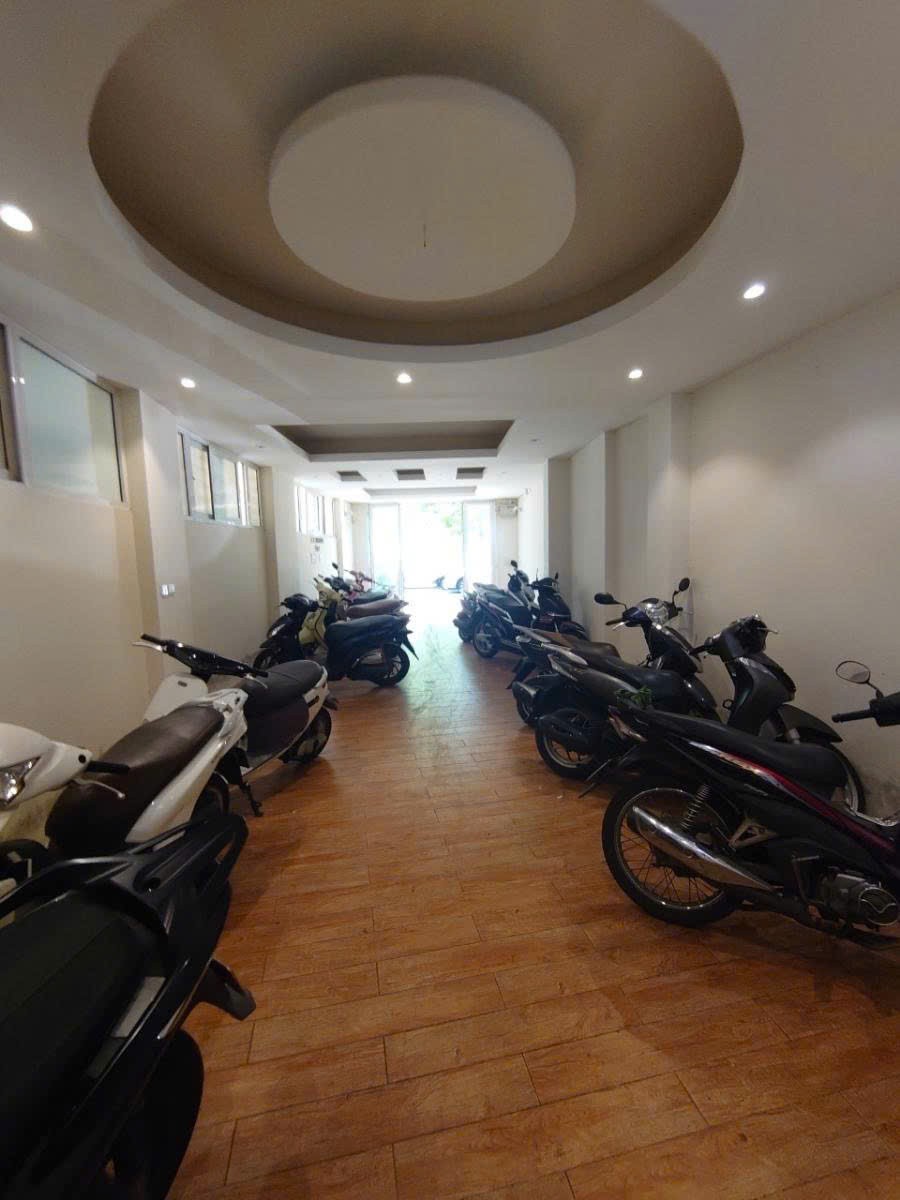 Cần bán Nhà mặt tiền đường Trúc Bạch, Phường Trúc Bạch, Diện tích 140m², Giá 65 Tỷ 5