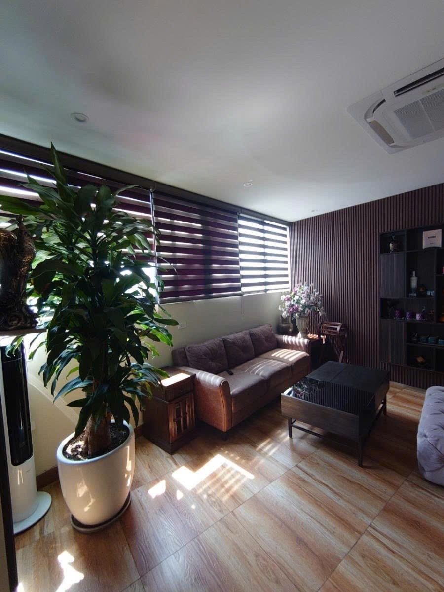 Cần bán Nhà mặt tiền đường Trúc Bạch, Phường Trúc Bạch, Diện tích 140m², Giá 65 Tỷ 11