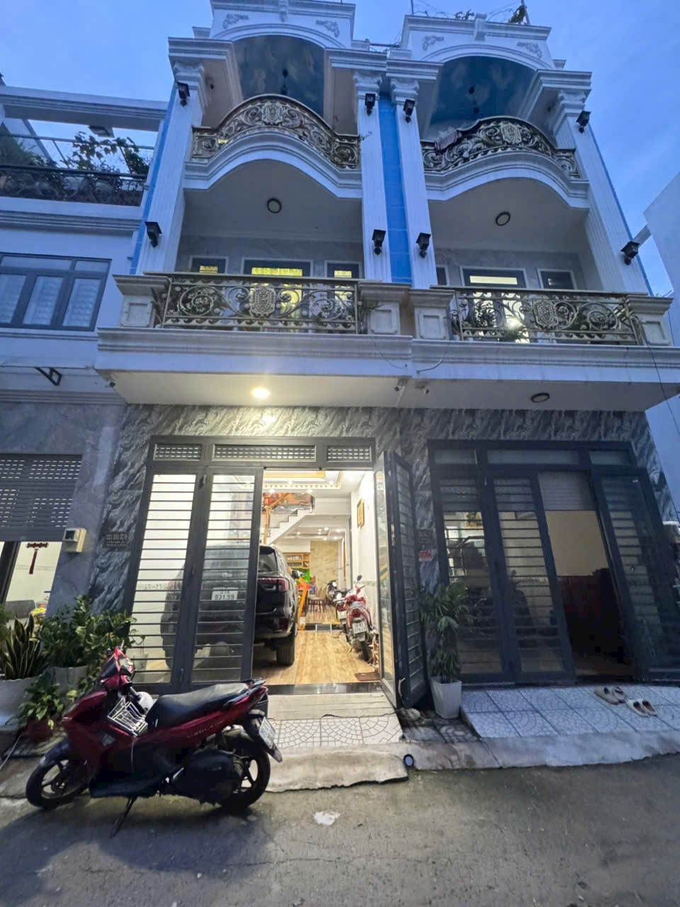 Nhà hẻm Bình Thành, Bình Hưng Hòa B, dt 56m2 3 lầu 4pn 4wc giá 5 tỷ