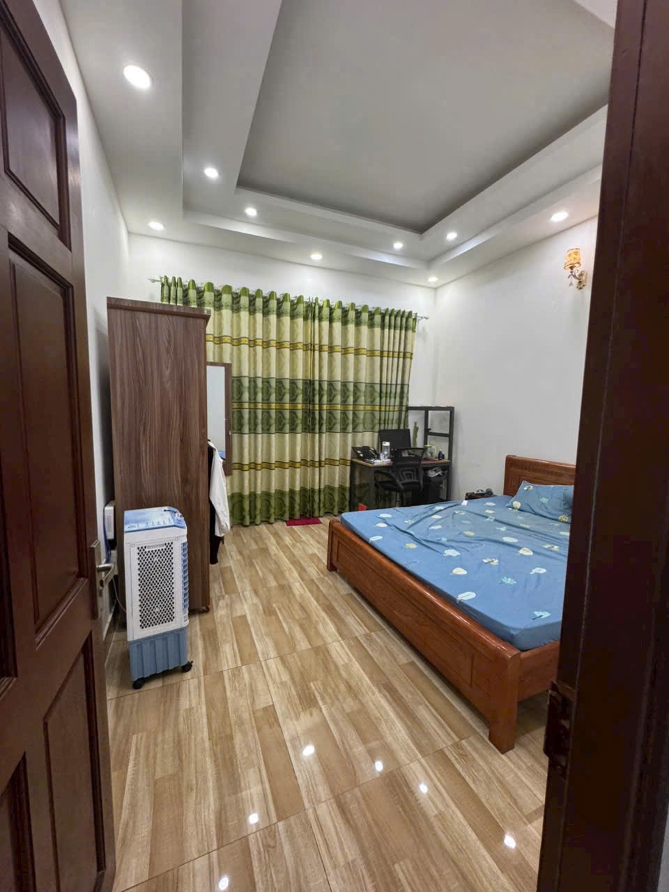 Nhà hẻm Bình Thành, Bình Hưng Hòa B, dt 56m2 3 lầu 4pn 4wc giá 5 tỷ 5