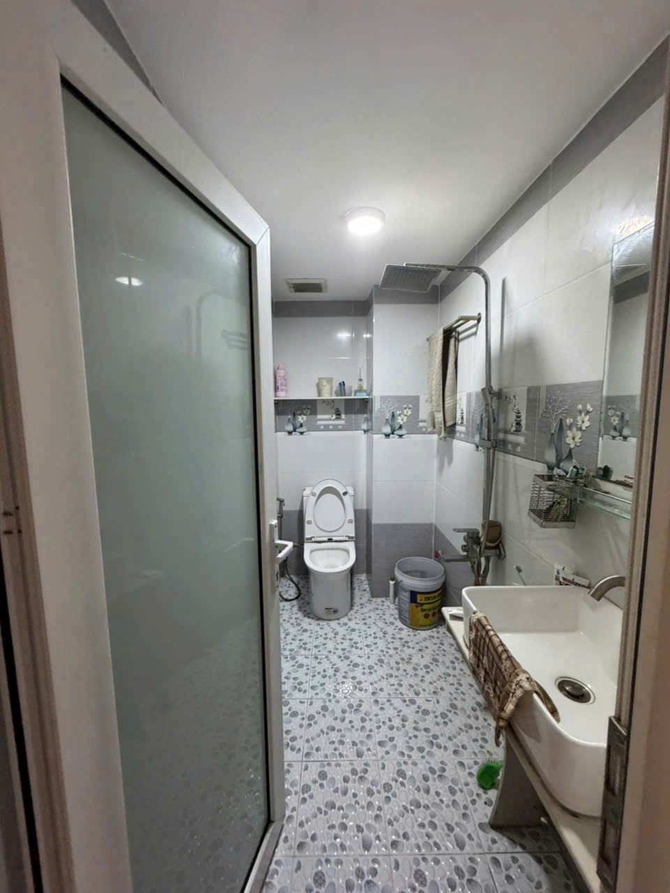 Nhà hẻm Bình Thành, Bình Hưng Hòa B, dt 56m2 3 lầu 4pn 4wc giá 5 tỷ 6