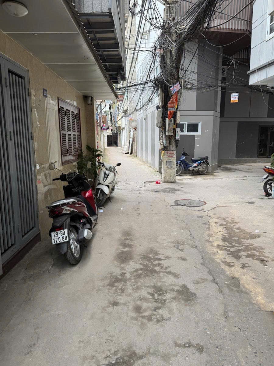 : Mặt phố Pháo Đài láng , sát phố ,kinh doanh sầm uất, cạnh công viên 72m, chỉ 20 tỷ 5