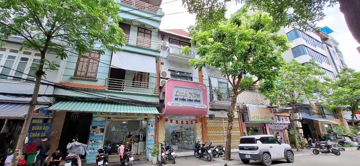 BÁN NHÀ VỊ TRÍ ĐẸP - VỊ TRÍ KINH DOANH CỰC TỐT- GẦN TRƯỜNG ĐẠI HỌC LỚN - DIỆN TÍCH 44M2*4T 2