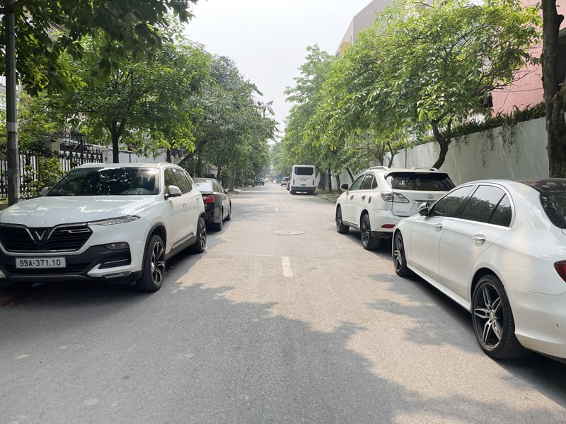 Biệt Thự Lô Góc Việt Hưng: 145,1m2 4 Tầng, Hướng ĐN-TN, An Sinh Lý Tưởng, Kinh Doanh Vượng Khí!