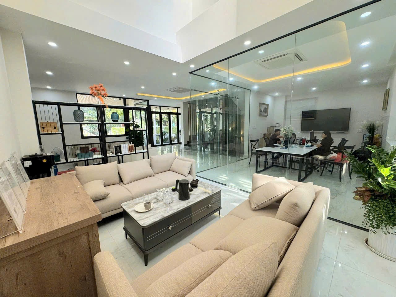 Cần bán Biệt thự Phường Bình Trưng Tây, Quận 2, Diện tích 180m², Giá 85 Triệu/tháng 3