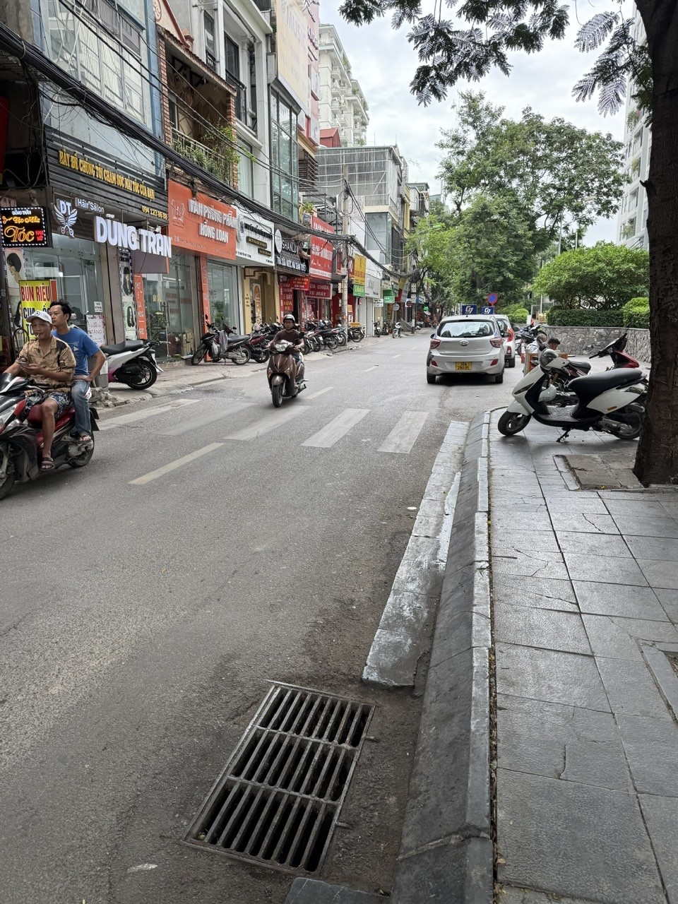 BÁN NHÀ MẶT PHỐ NGUYỄN HUY TƯỞNG, THANH XUÂN TRUNG, THANH XUÂN, DIỆN TÍCH 60M2, GIÁ CHỈ NHỈNH CHỤC 2