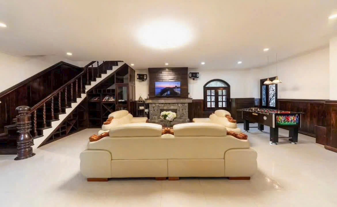 CHO THUÊ VILLA SÂN VƯỜN 4 PHÒNG NGỦ KDL NAM HỒ PHƯỜNG 11 TP ĐÀ LẠT 30TR/THÁNG 4