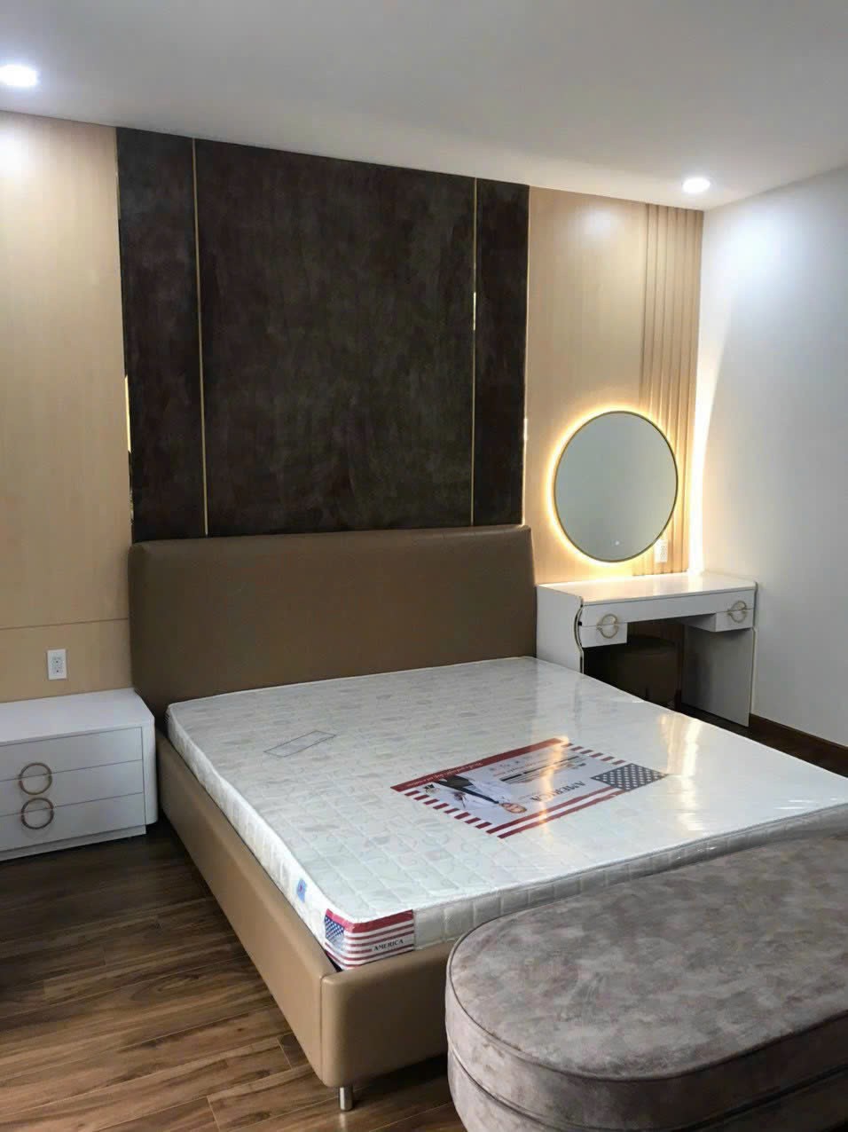 Cho thuê Nhà mặt tiền Phường Phước Long B, Quận 9, Diện tích 100m², Giá 28 Triệu/tháng