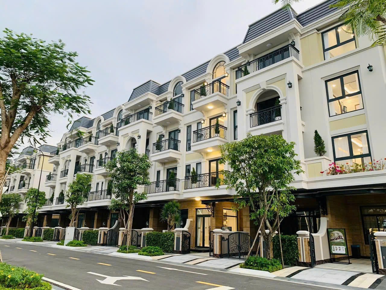 Cho thuê Nhà mặt tiền Phường Phước Long B, Quận 9, Diện tích 100m², Giá 28 Triệu/tháng 13