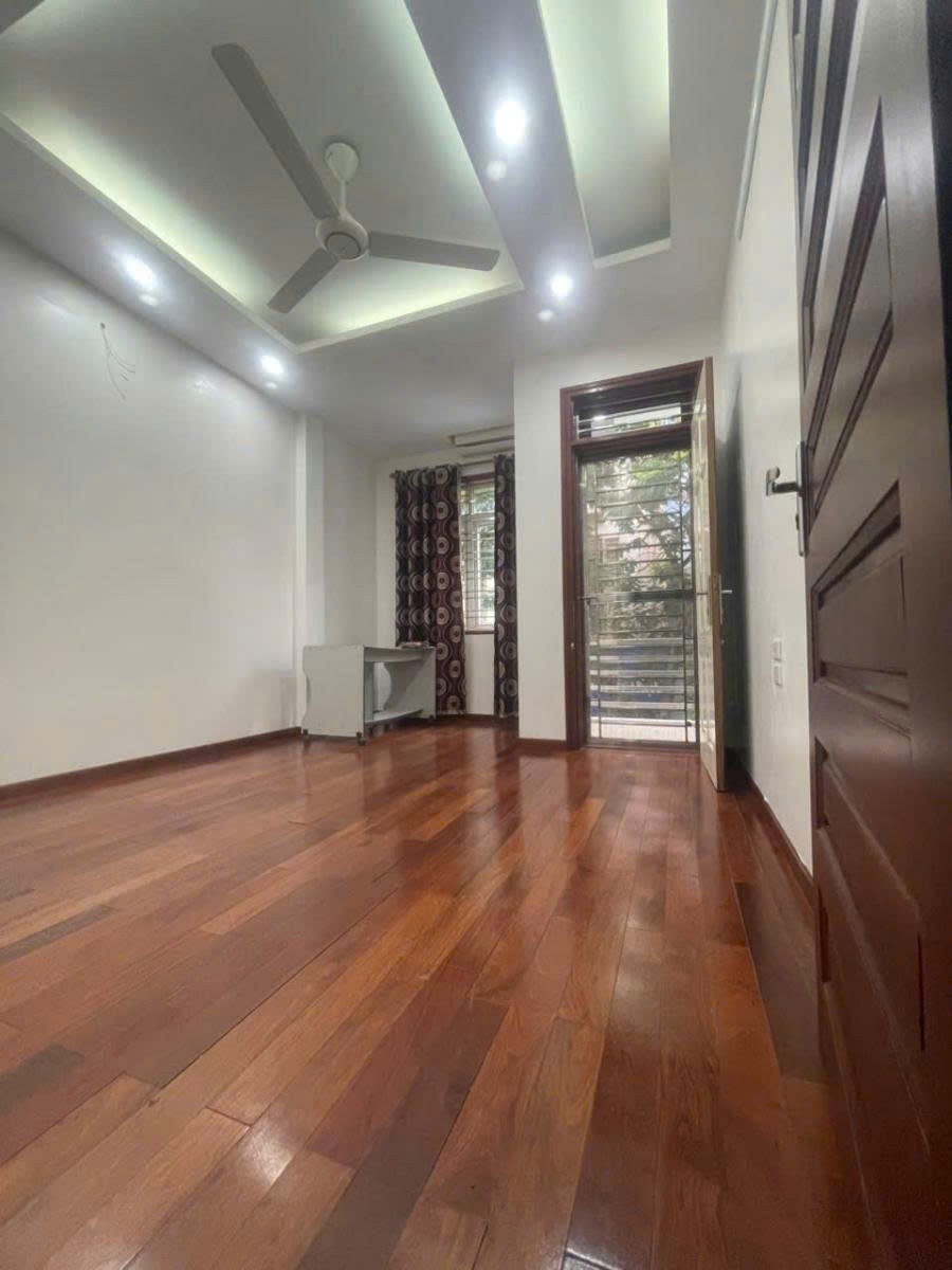 Mặt phố kinh doanh Nguyễn Khả Trạc, Cầu Giấy 50m x 5T, Ô tô tránh, 22.9 Tỷ