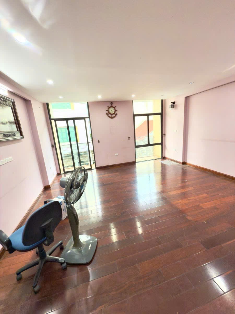 Cần bán Nhà mặt tiền đường Thịnh Quang, Phường Thịnh Quang, Diện tích 100m², Giá 40 Tỷ 4