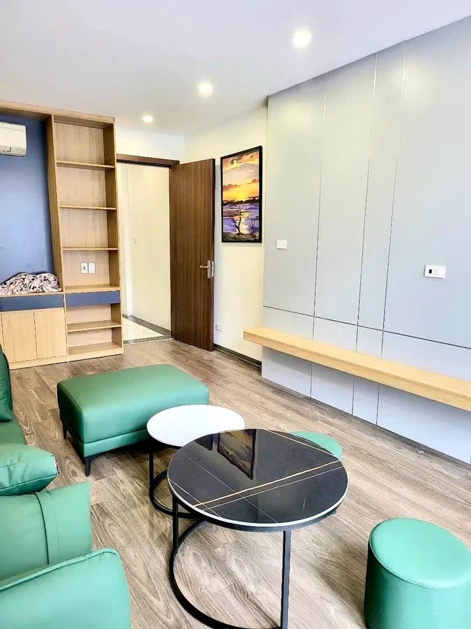 NHÀ ĐẸP Ở NGAY GA RA Ô TÔ PHỐ Nguyễn Văn Cừ-Long Biên,50m2 X4 tầng, mặt tiền 3.8m 10.4 tỷ. 4